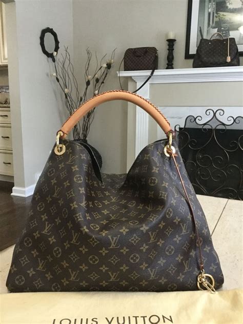 louis vuitton bags made in spain